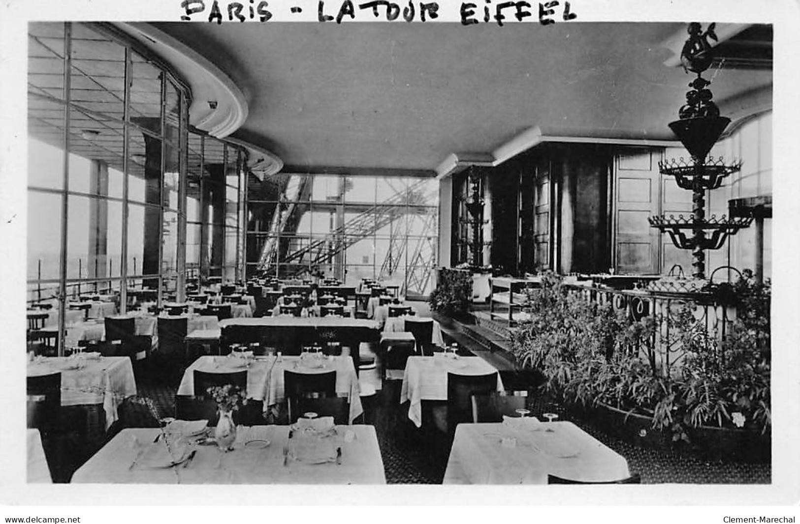 PARIS - La Tour Eiffel - Son Restaurant " En Plein Ciel " - Très Bon état - Tour Eiffel