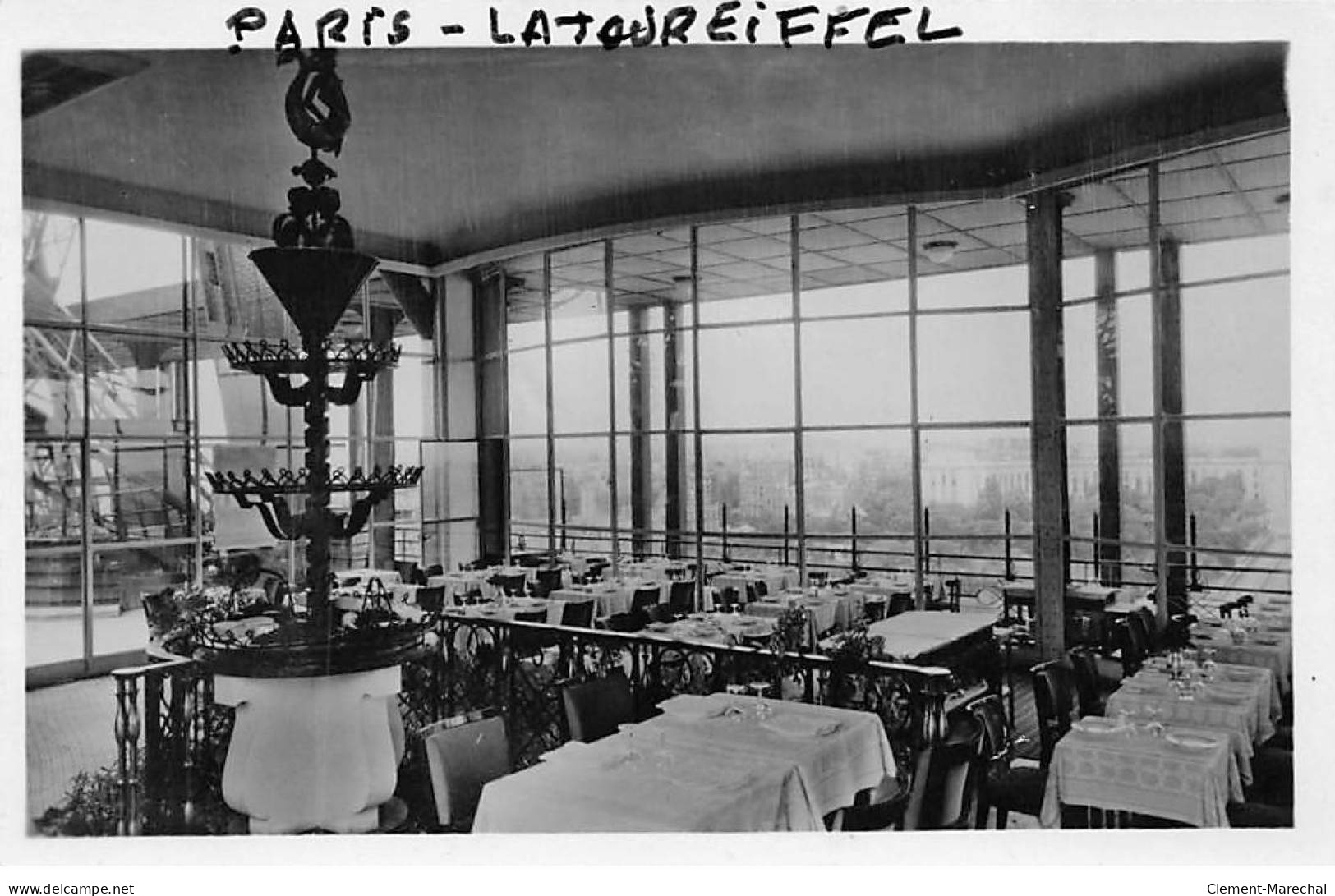 PARIS - La Tour Eiffel - Son Restaurant " En Plein Ciel " - Très Bon état - Tour Eiffel