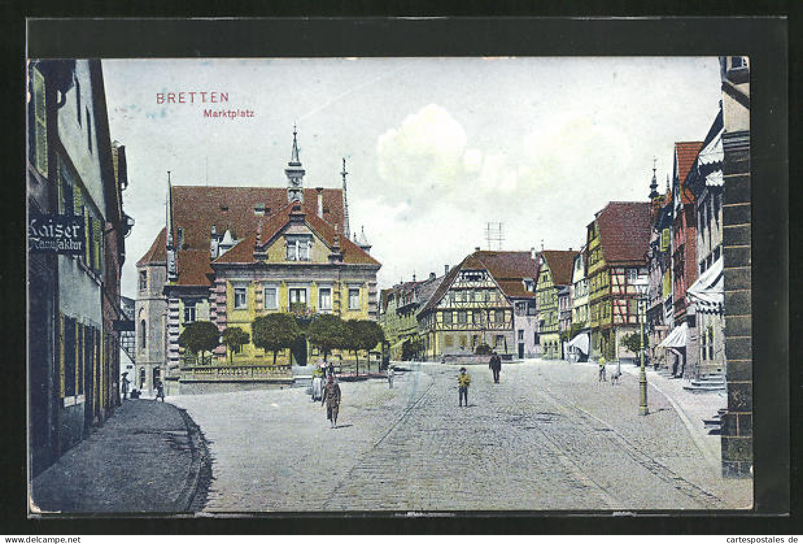 AK Bretten, Bürger Auf Dem Marktplatz  - Bretten