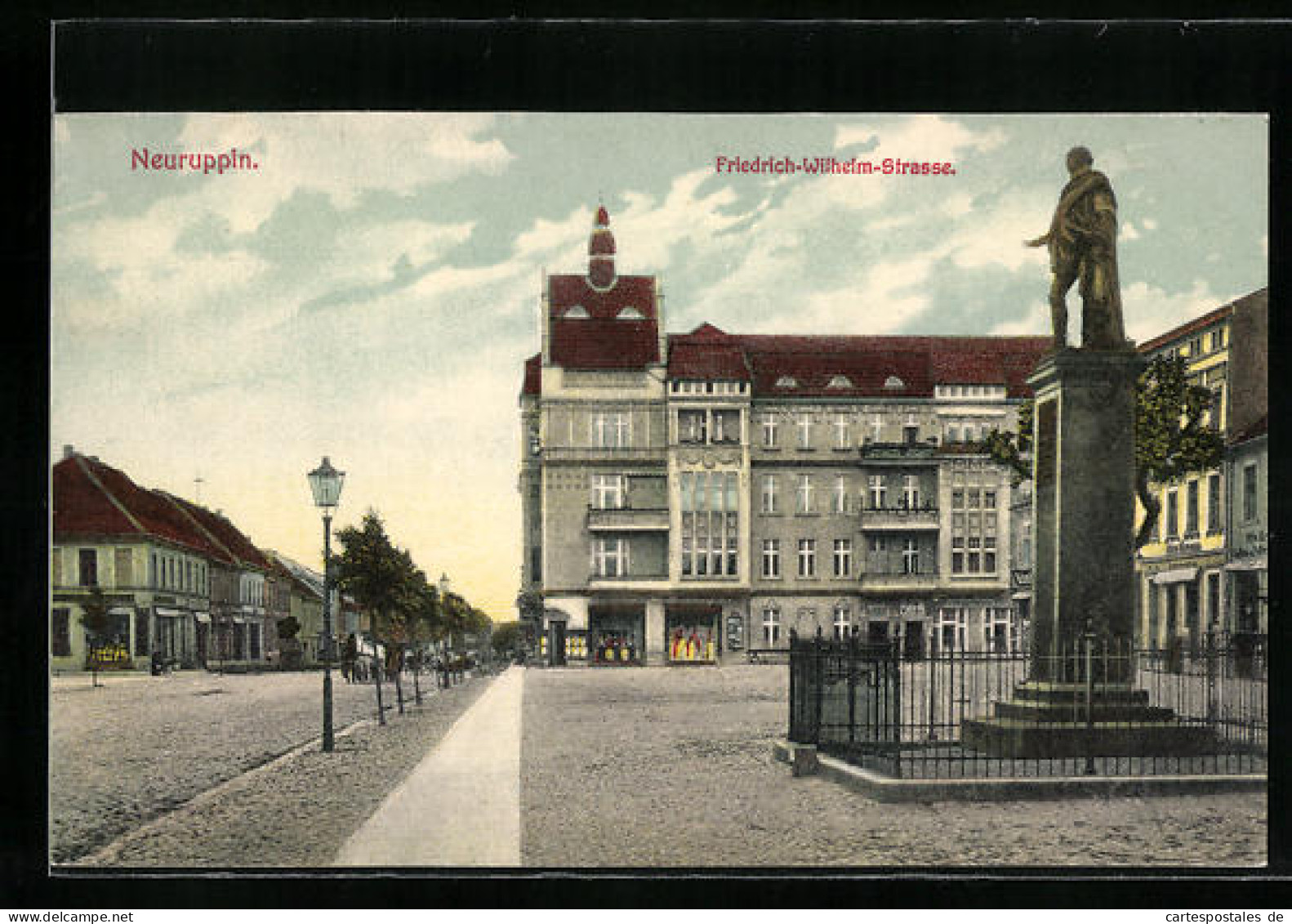 AK Neuruppin, Friedrich-Wilhelm-Strasse  - Neuruppin