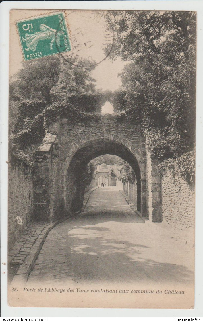 CERNAY LA VILLE - YVELINES - PORTE DE L'ABBAYE DES VAUX CONDUISANT AUX COMMUNS DU CHATEAU - Cernay-la-Ville