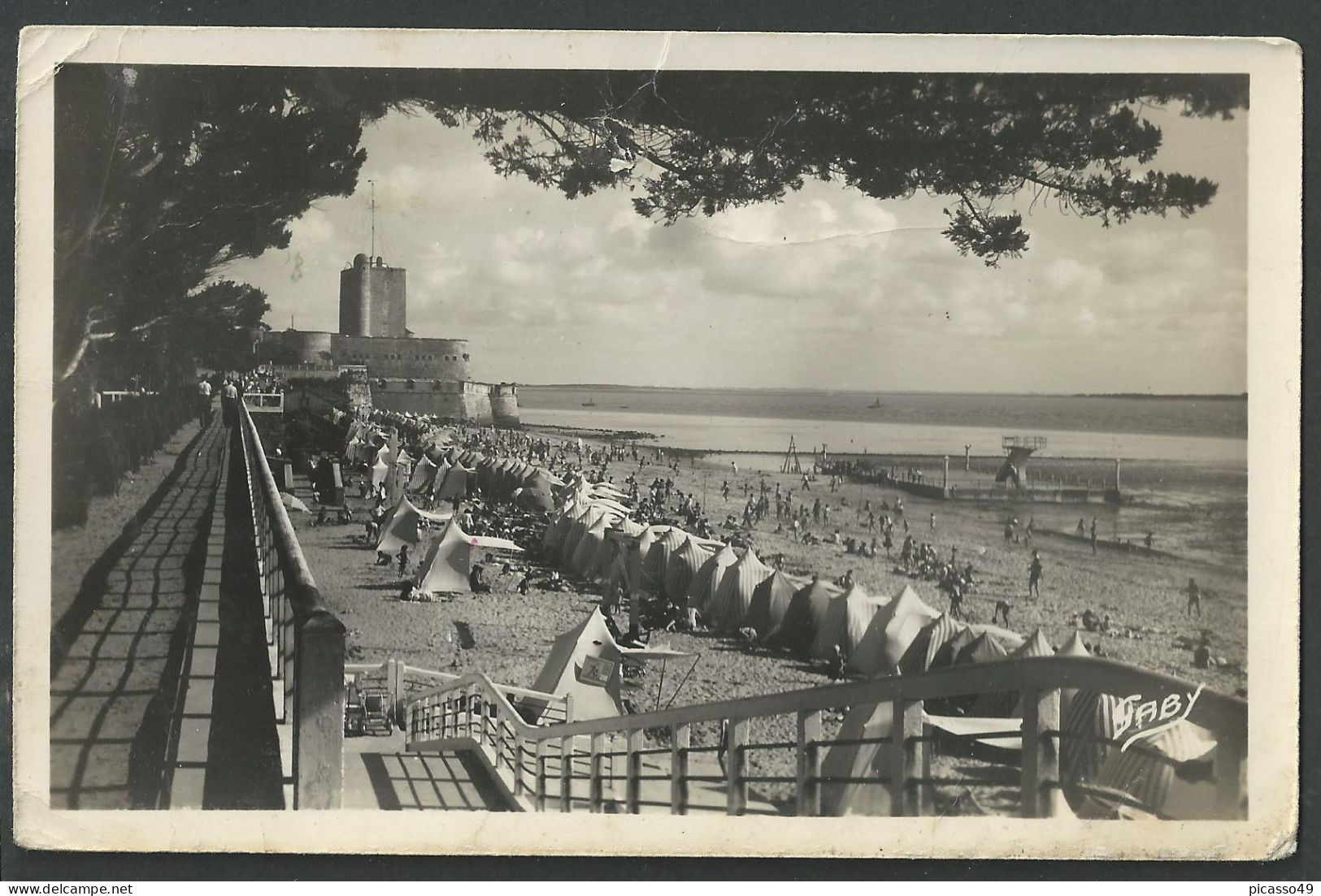 Charente Maritime , Fouras Les Bains , La Plage Et Le Sémaphore - Fouras-les-Bains