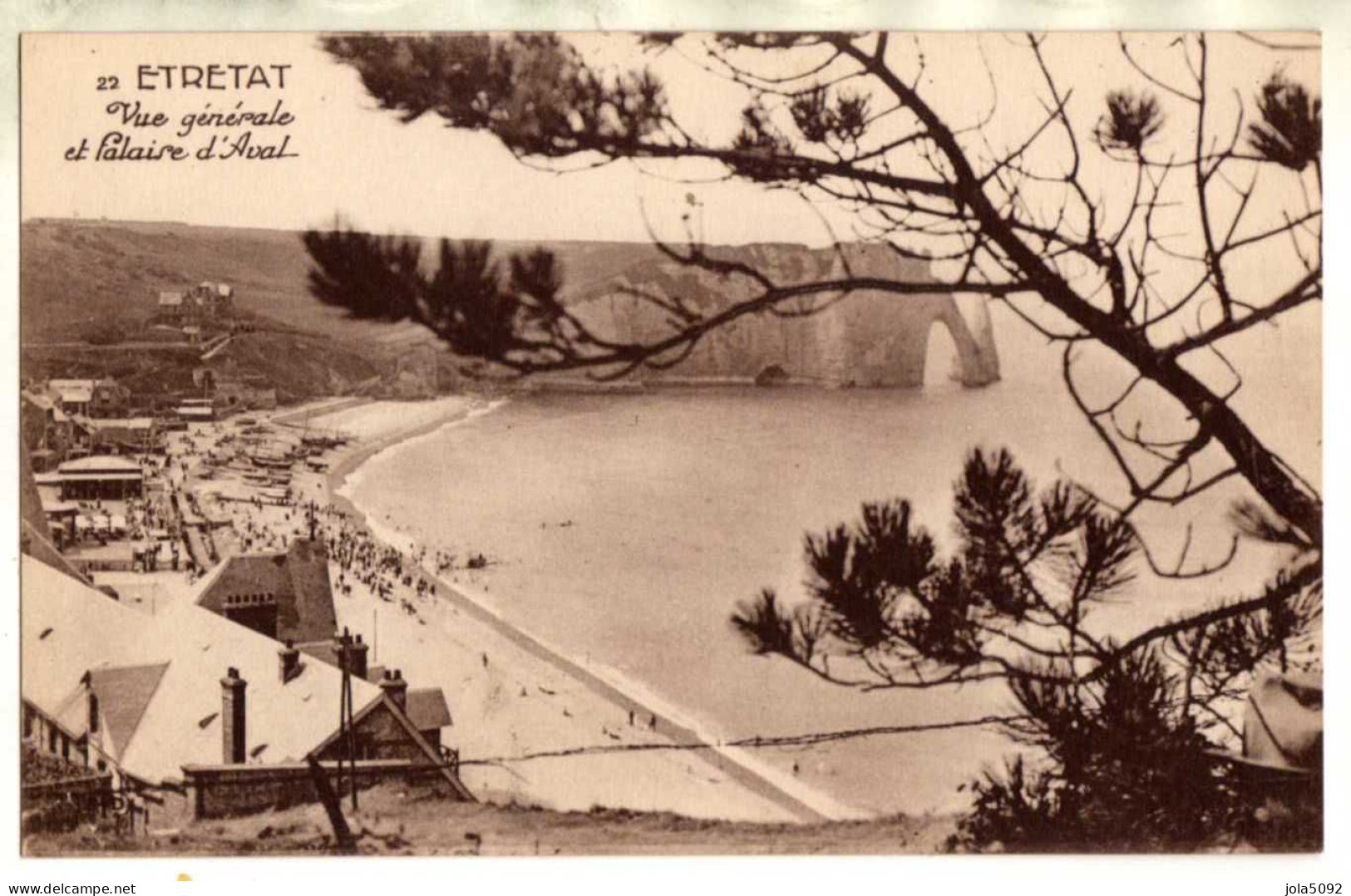 76 / ETRETAT - Vue Générale Et Falaise D'Aval - Etretat