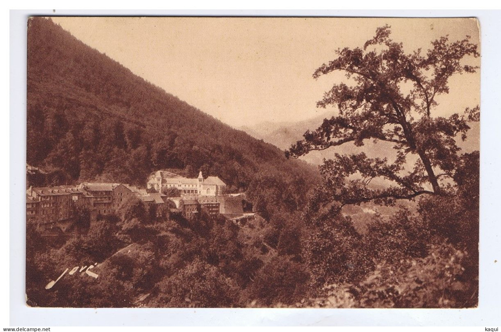 PYRENEES-ATLANTIQUES - EAUX-BONNES - Vue De La Station Thermale - Editions Jové - N° 174 - Eaux Bonnes