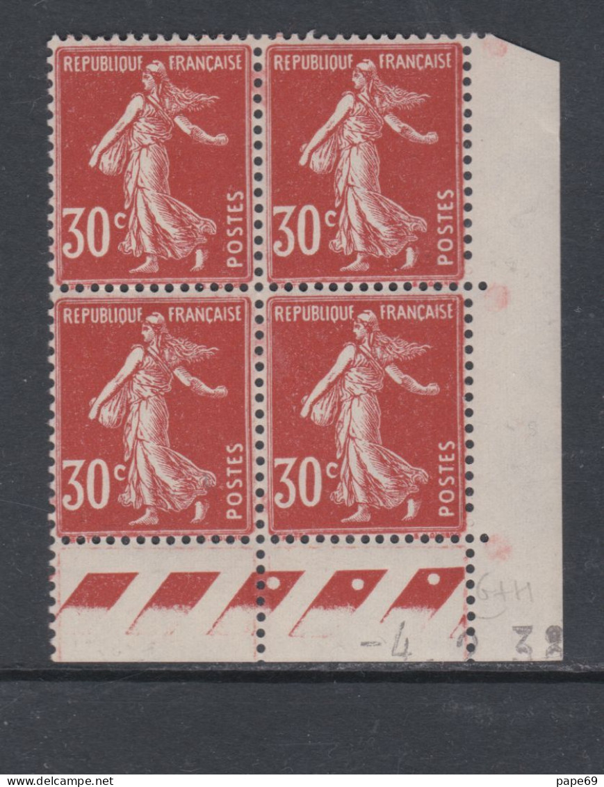 France N° 360 XX Type Semeuse 30 C. Rouge Sombre En Bloc De 4 Coin Daté Du 4 . 2. 38 ; 3 Pts Blancs,  Sans Char., TB - 1930-1939
