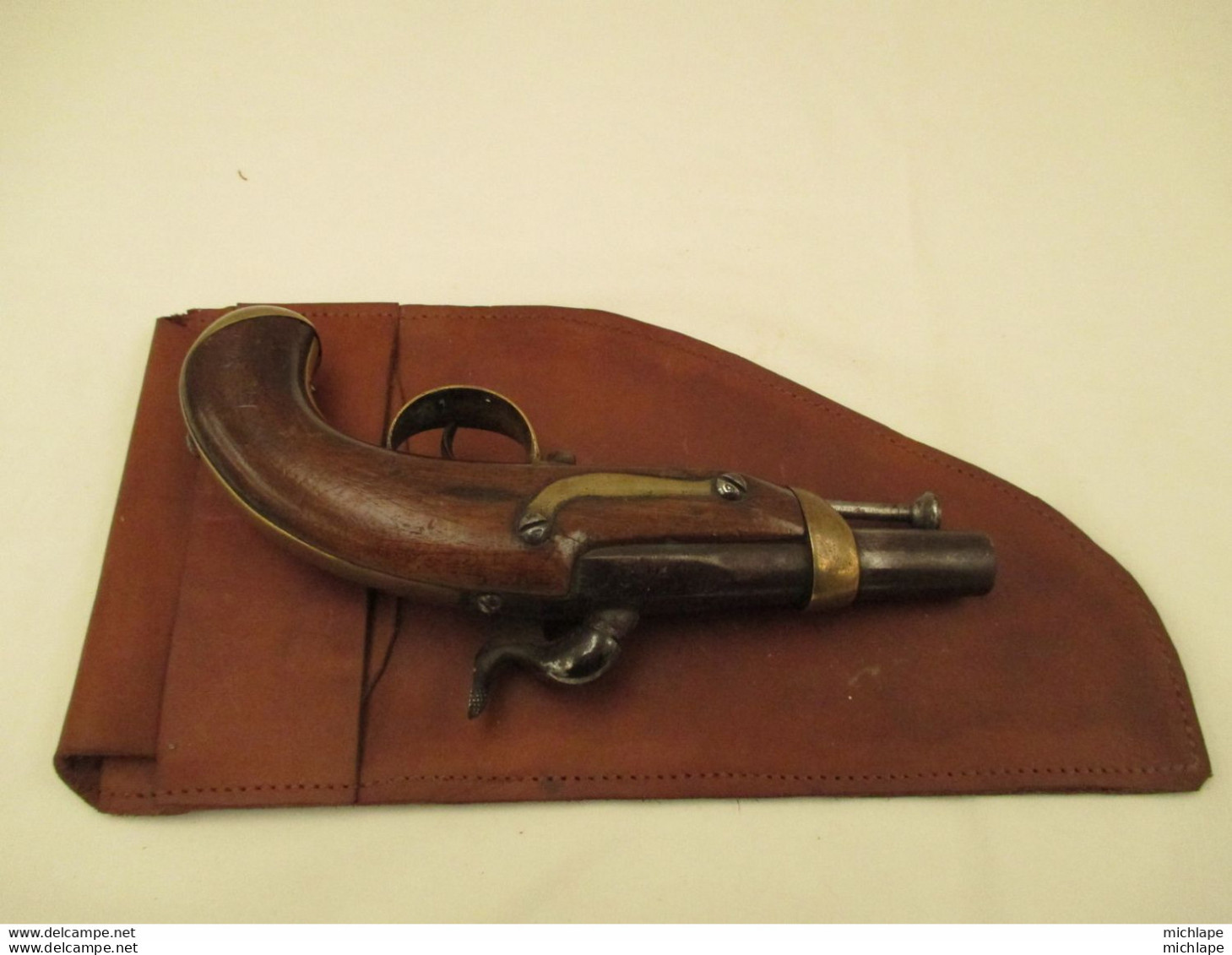 Housse - Etui - En Cuir  29 Cm  Sur 15 Cm - Le Pistolet Pour Démo  N'est Pas  A  Vendre - Decorative Weapons