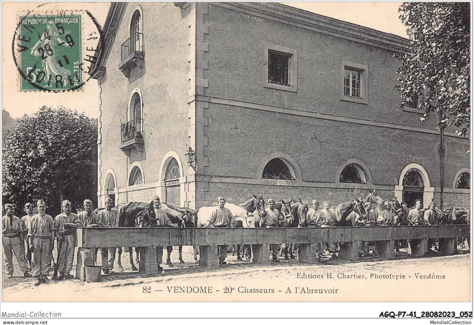 AGQP7-0487-41 - VENDOME - 20e Chasseurs - A L'abreuvoir  - Vendome