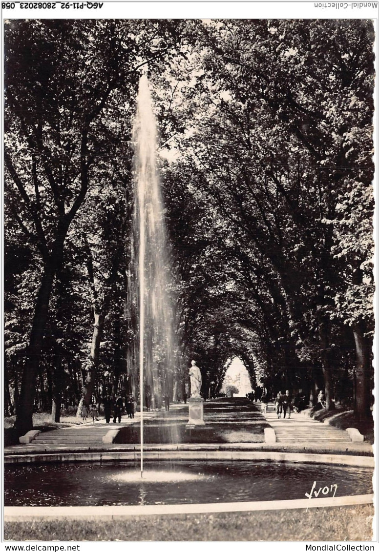 AGQP11-0873-92 - SCEAUX - Le Parc - Allée De Duchesse  - Sceaux