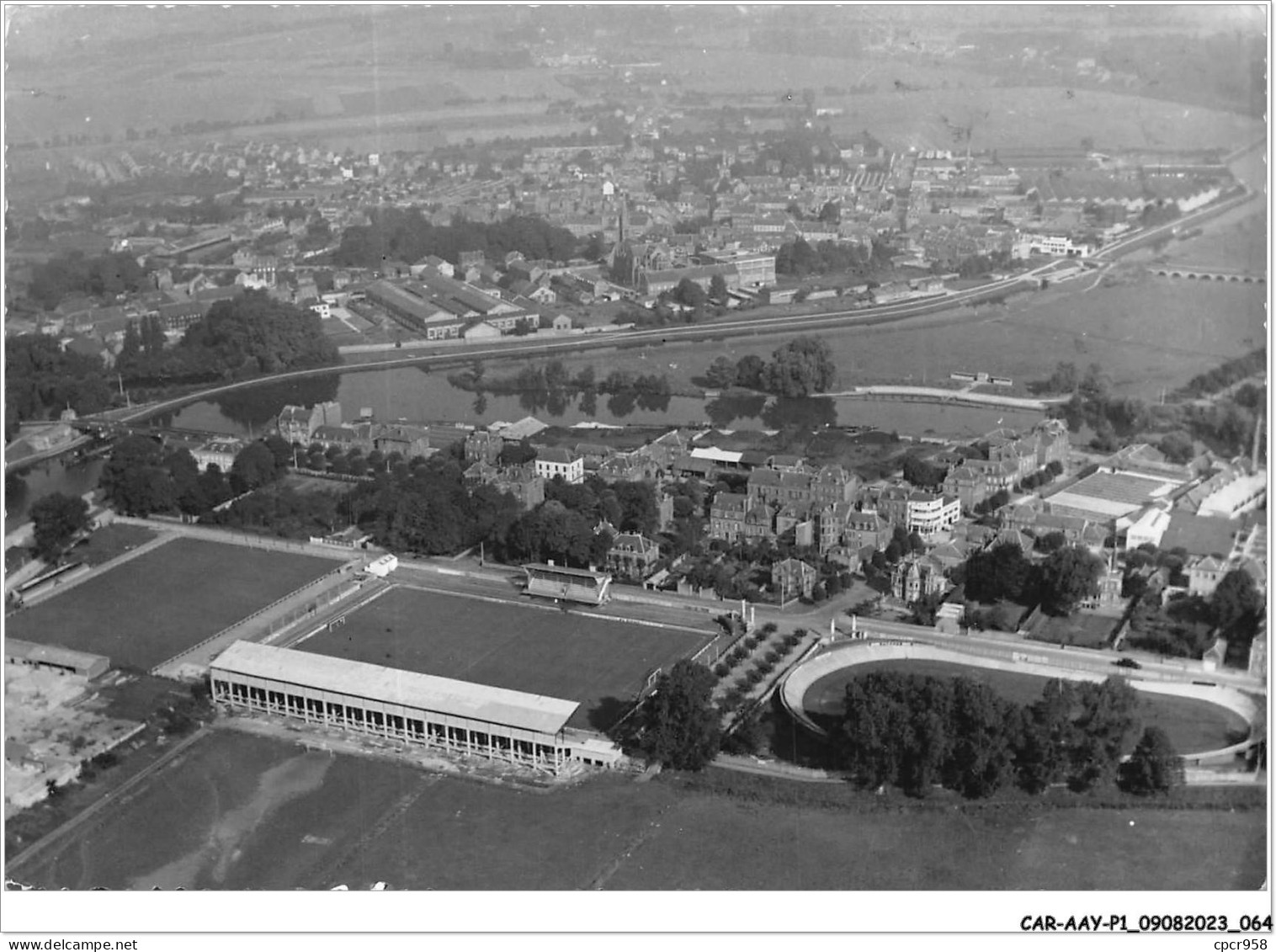 CAR-AAYP1-08-0033 - SEDAN - Stade E-Albeau Et Velodrome - Sedan