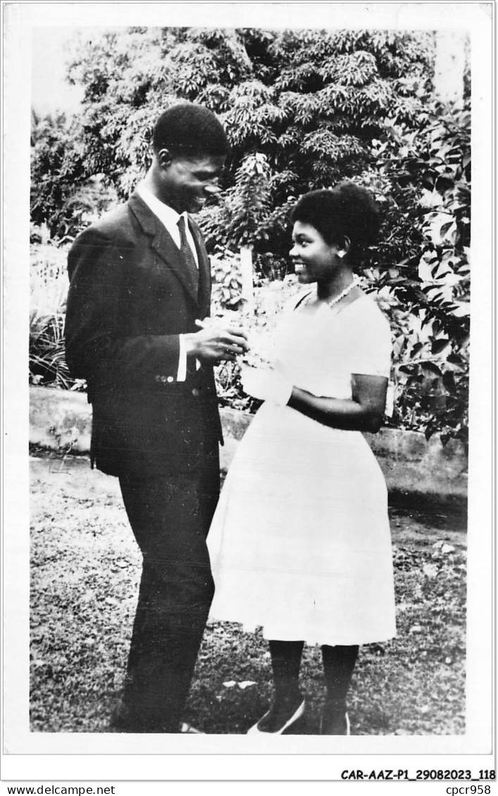 CAR-AAZP1-0060 - CAMEROUN - Fiancés Chrétiens à Yaoundé - Cameroun