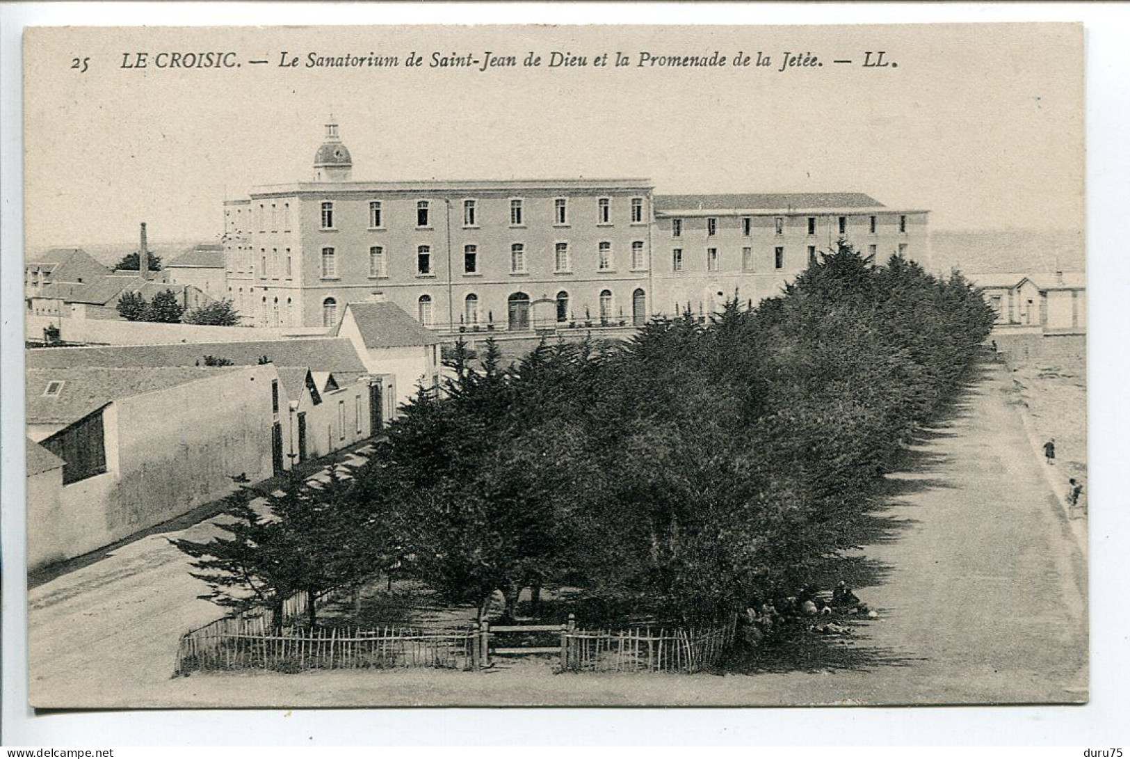 CPA Non écrite * LE CROISIC Le Sanatorium De Saint Jean De Dieu Et La Promenade De La Jetée * LL Editeur - Le Croisic