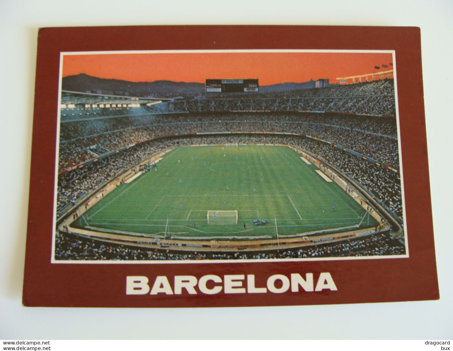 FUTBOL CLUB BARCELONA   STADIO  SPORT  CALCIO  FOOTBALL  SOCCER VIAGGIATA USED CIRCULE - Voetbal