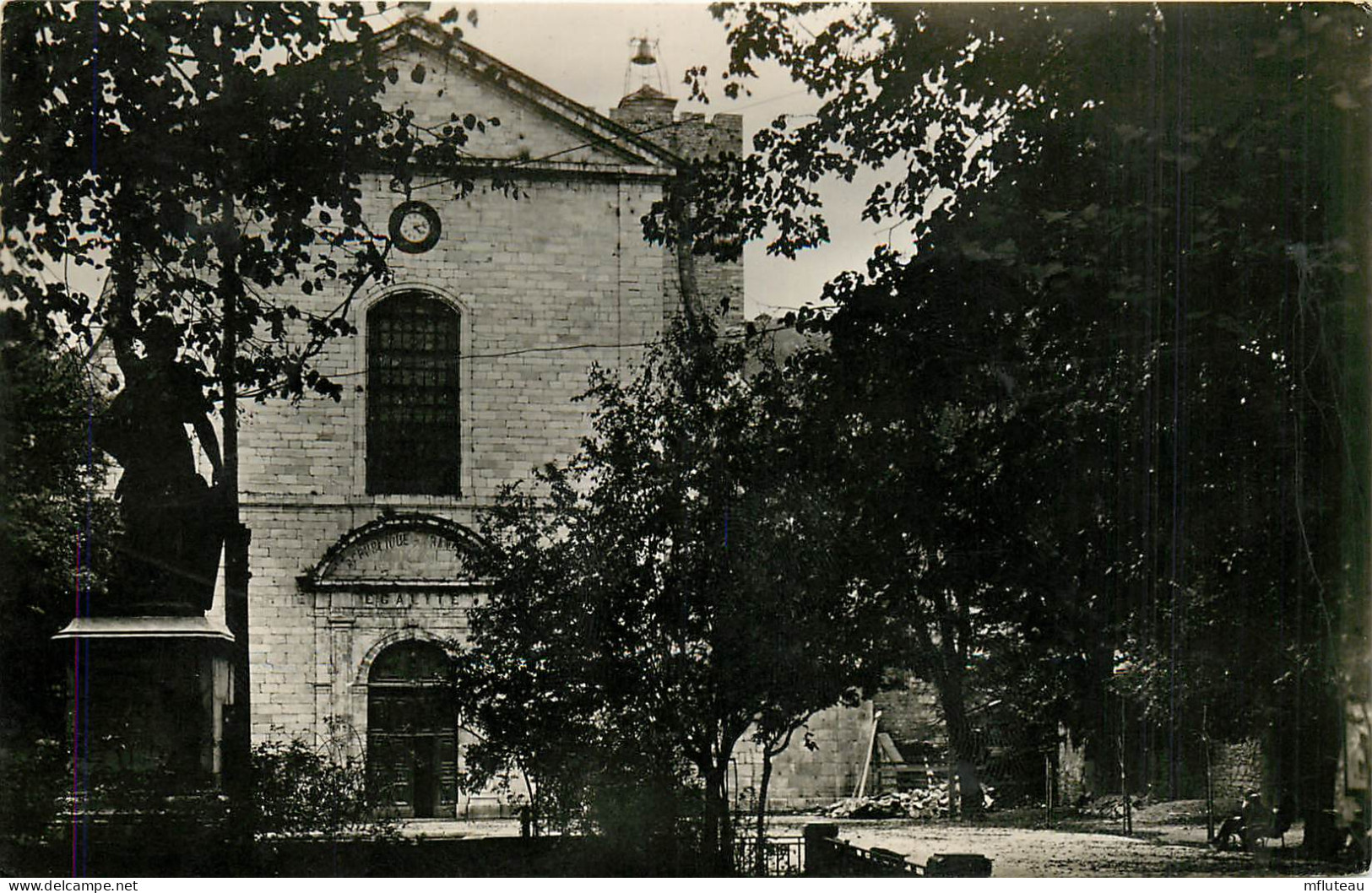 34* ST PONS   Place De L Eglise   (CPSM 9x14cm)    RL23,0943 - Saint-Pons-de-Mauchiens