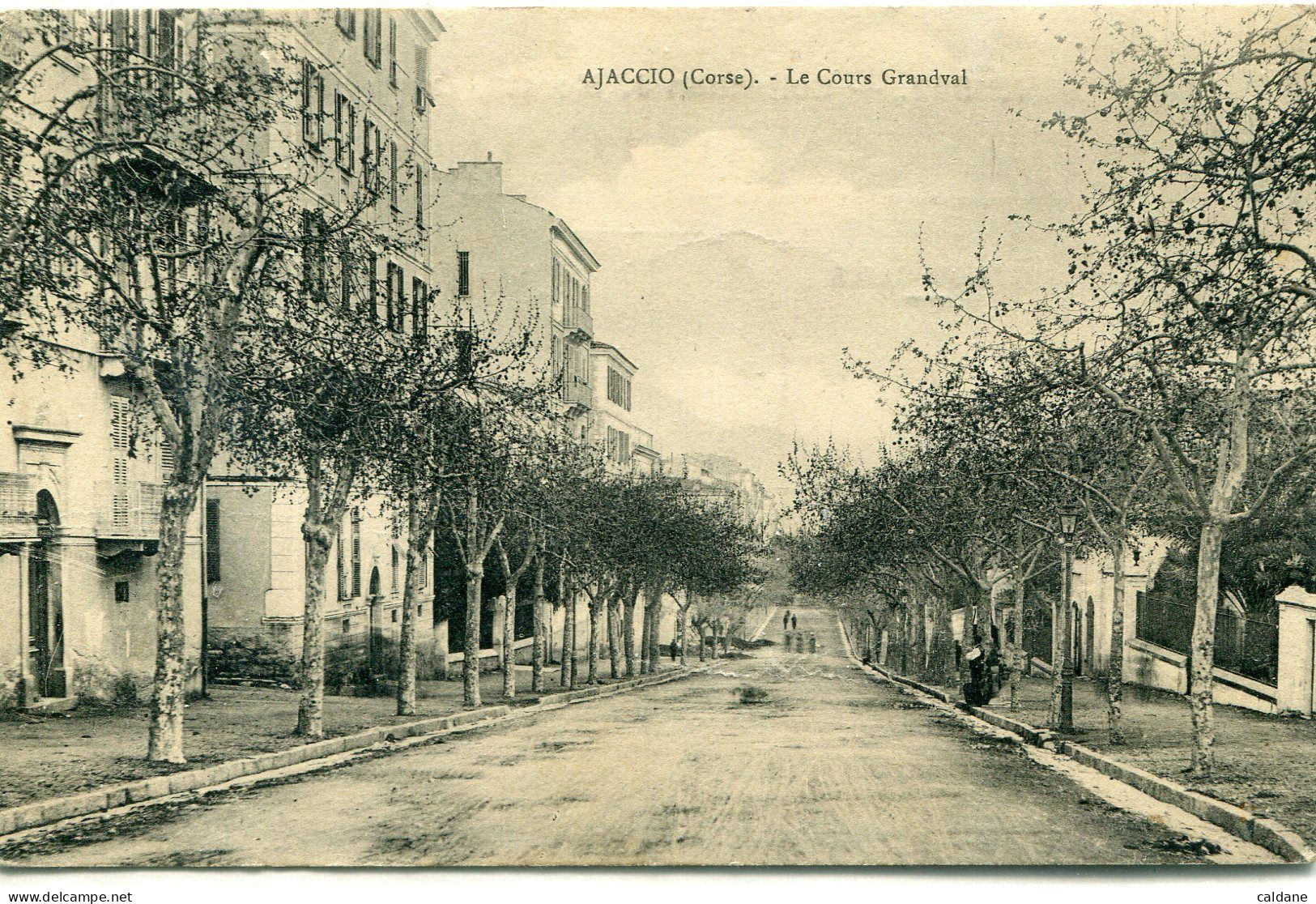 -2A-CORSE- AJACCIO -   Le Cours  Grandval.     Collection. J.Moretti.   N° 992 - Ajaccio