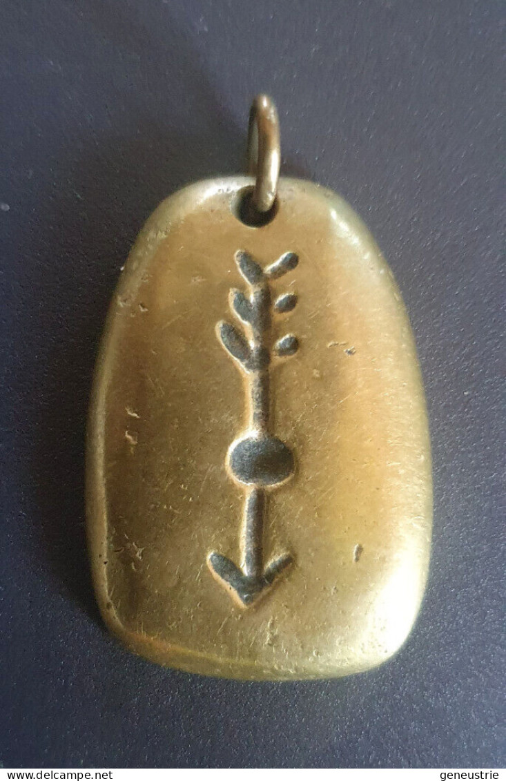 Belle Médaille Du Zodiaque En Bronze "Sagittaire" Zodiac Medal - Religion &  Esoterik