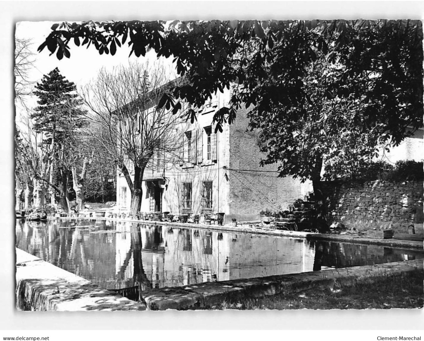 LAMBESC : Nationale 7 Entre Aix Et Avignon, Hôtel De Montplaisir - Très Bon état - Lambesc