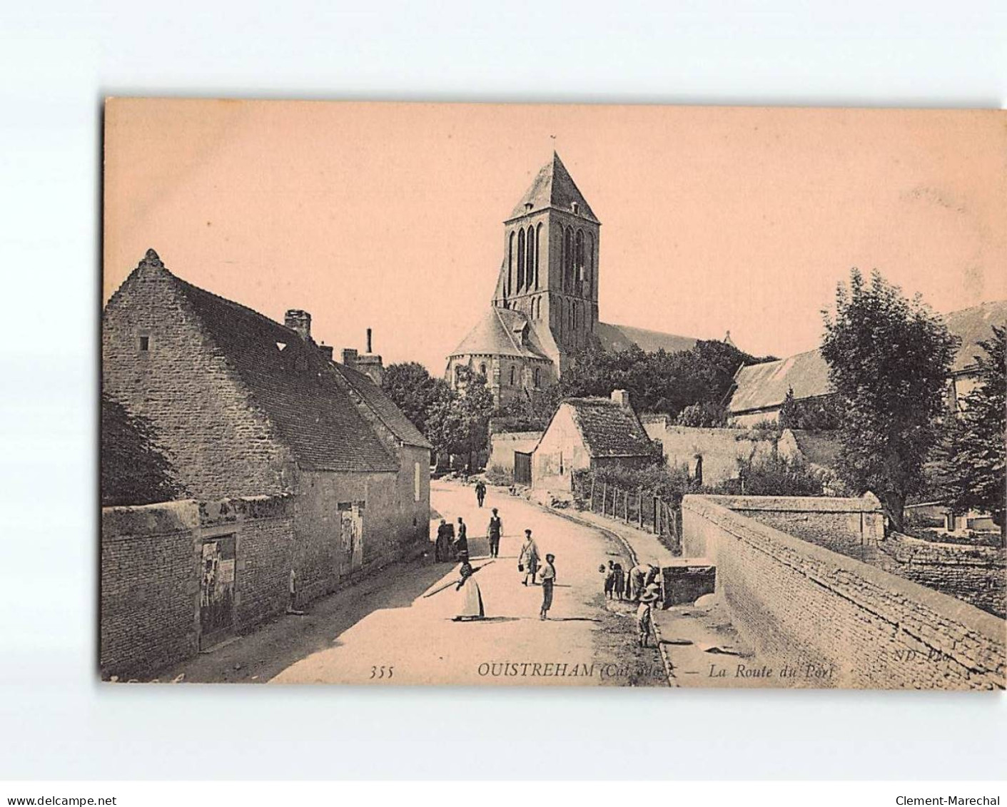 OUISTREHAM : La Route Du Port - Très Bon état - Ouistreham