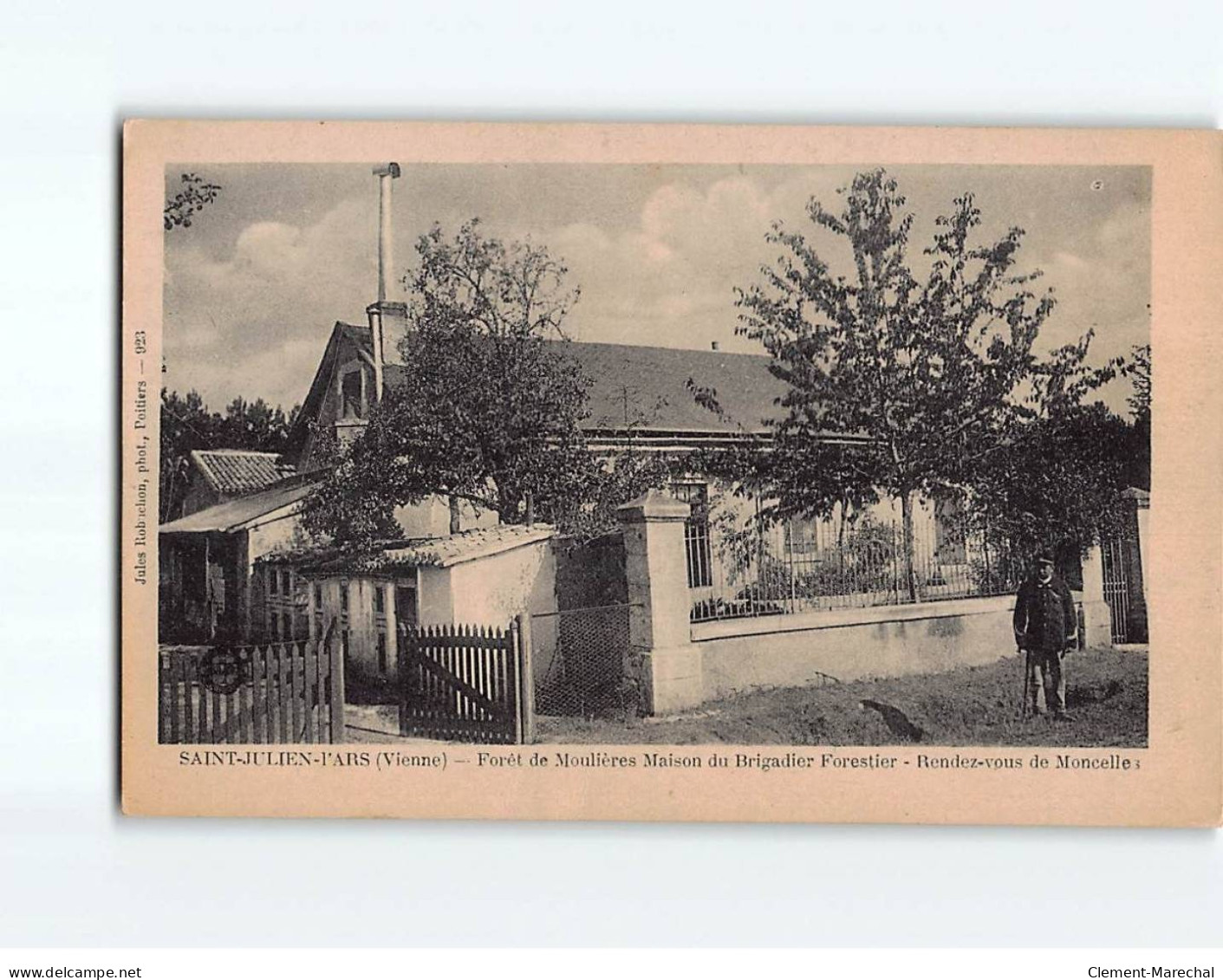 SAINT JULIEN L'ARS : Forêt De Moulières, Maison Du Brigadier Forestier - Très Bon état - Saint Julien L'Ars