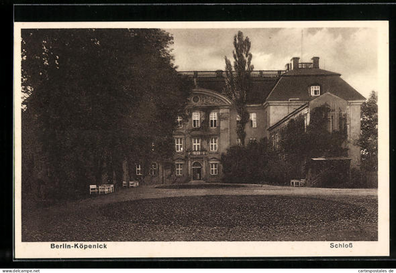 AK Berlin-Köpenick, Schloss Von Den Anlagen Gesehen  - Koepenick