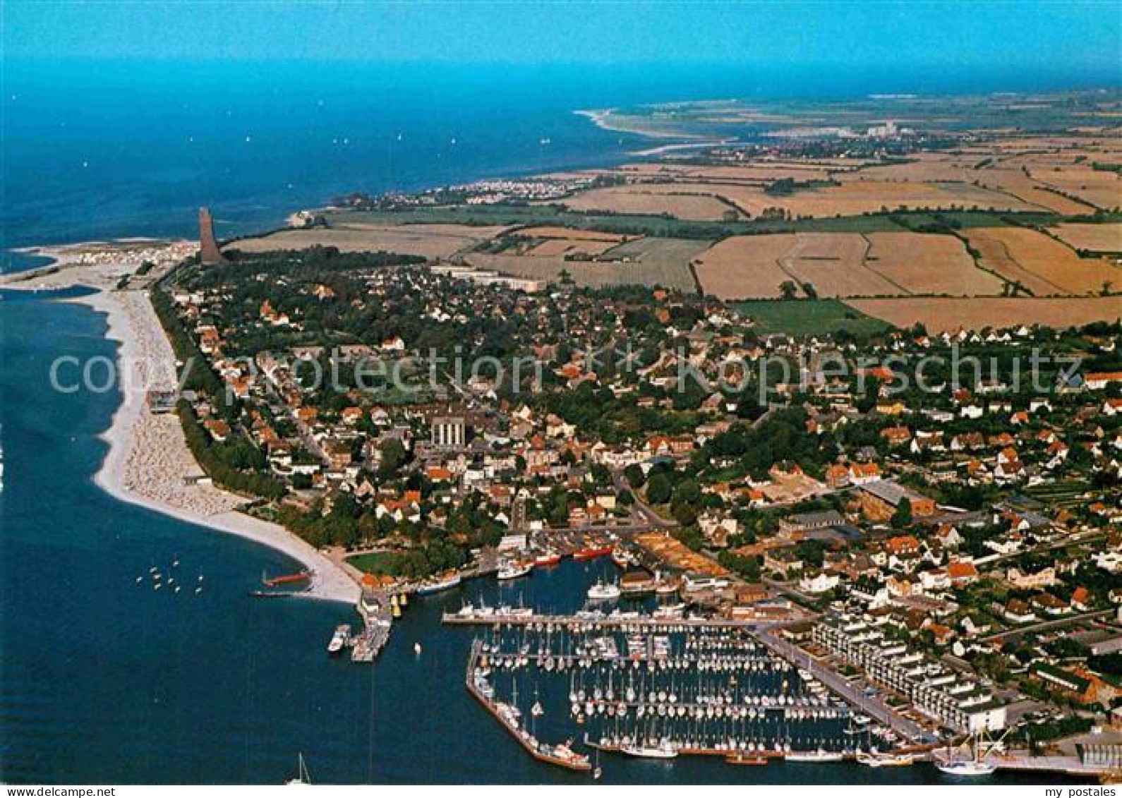 72908256 Laboe Fliegeraufnahme Mit Strand Und Hafen Laboe - Laboe