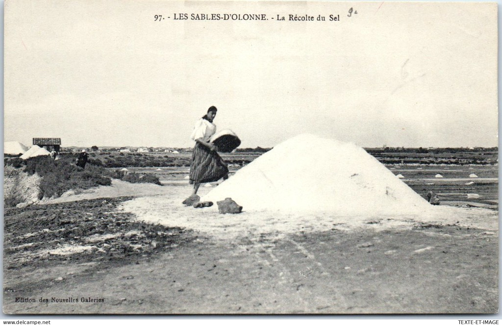 85 LES SABLES D'OLONNE - Recolte Du Sel -  - Sables D'Olonne