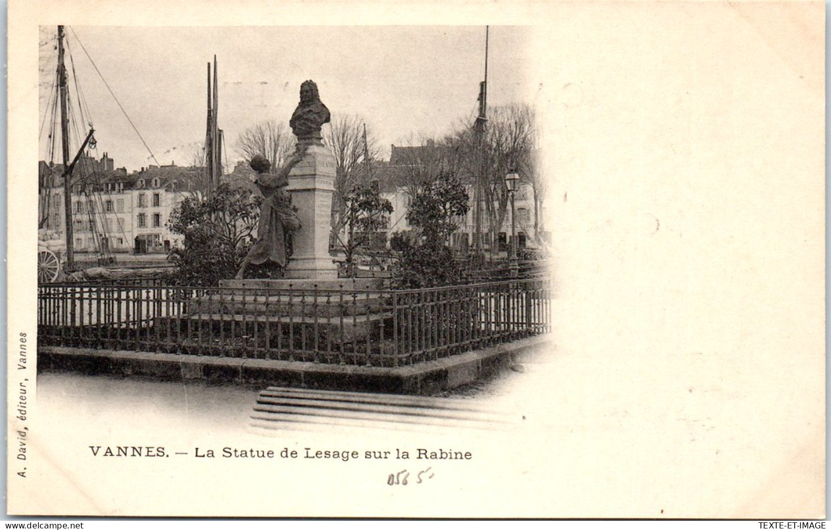 56 VANNES - La Statue De Lesage Sur La Rabine. - Vannes