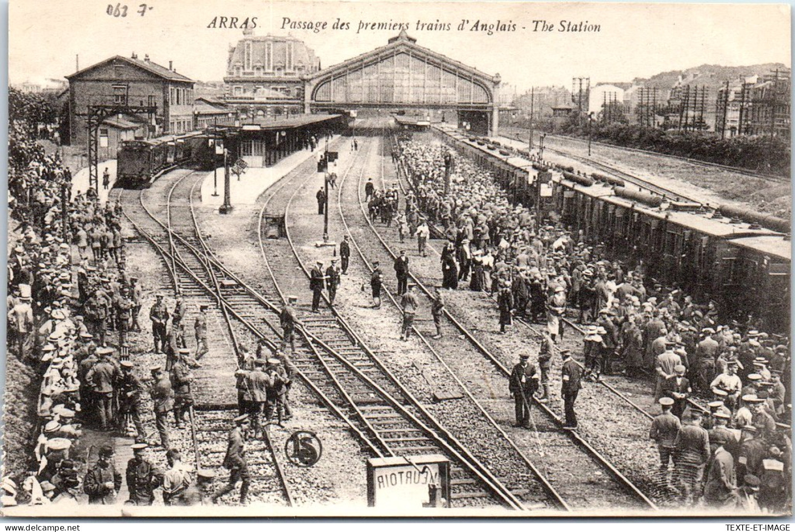 62 ARRAS - Passage Des Premiers Trains Anglais. - Arras