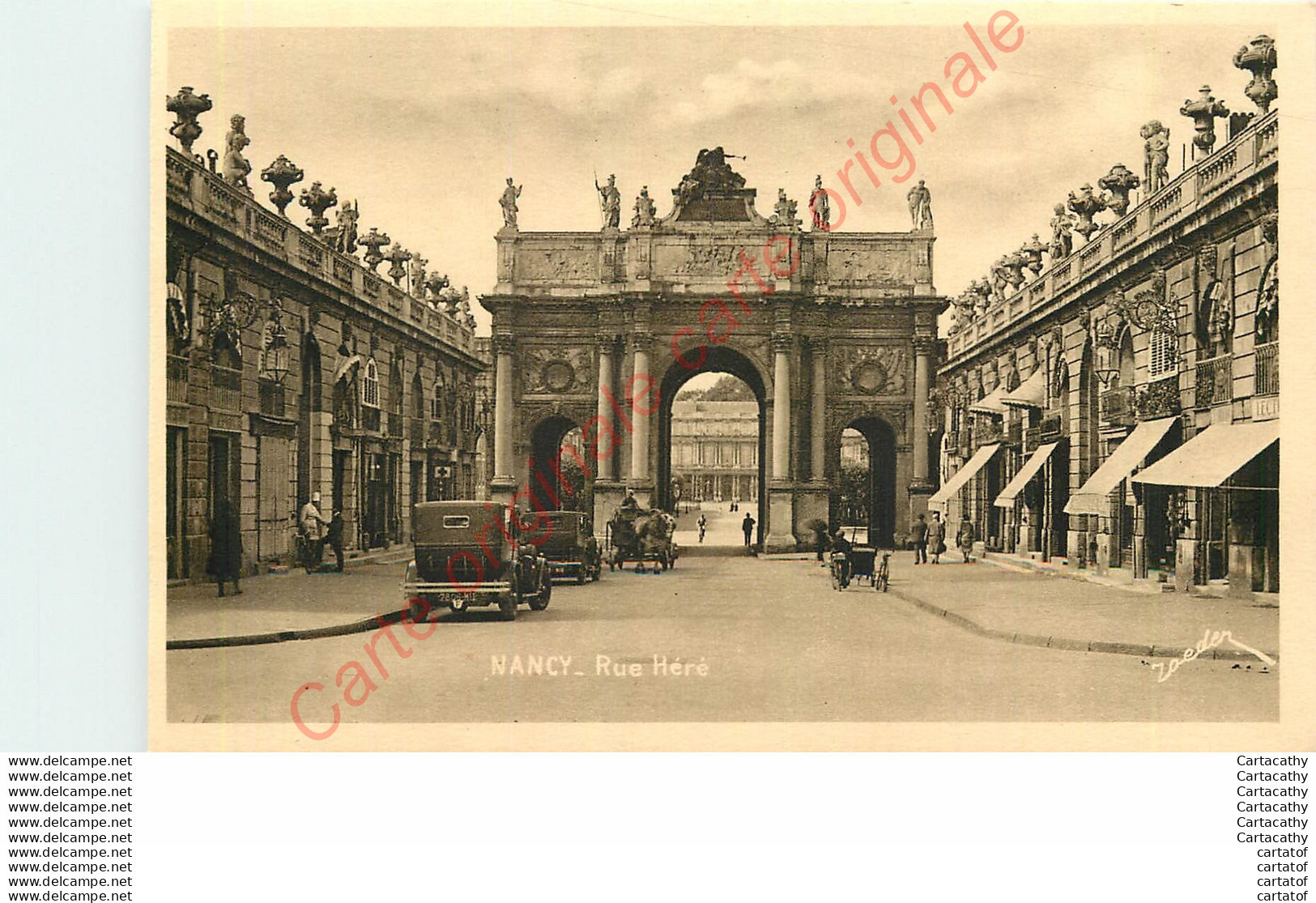 54.  NANCY .   La Rue Héré . Arc De Triomphe . - Nancy