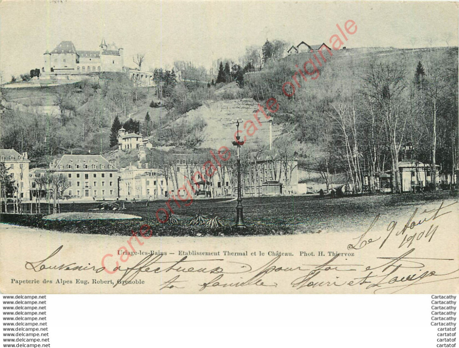 38.  URIAGE LES BAINS .  Etablissement Thermal Et Le Château . - Uriage