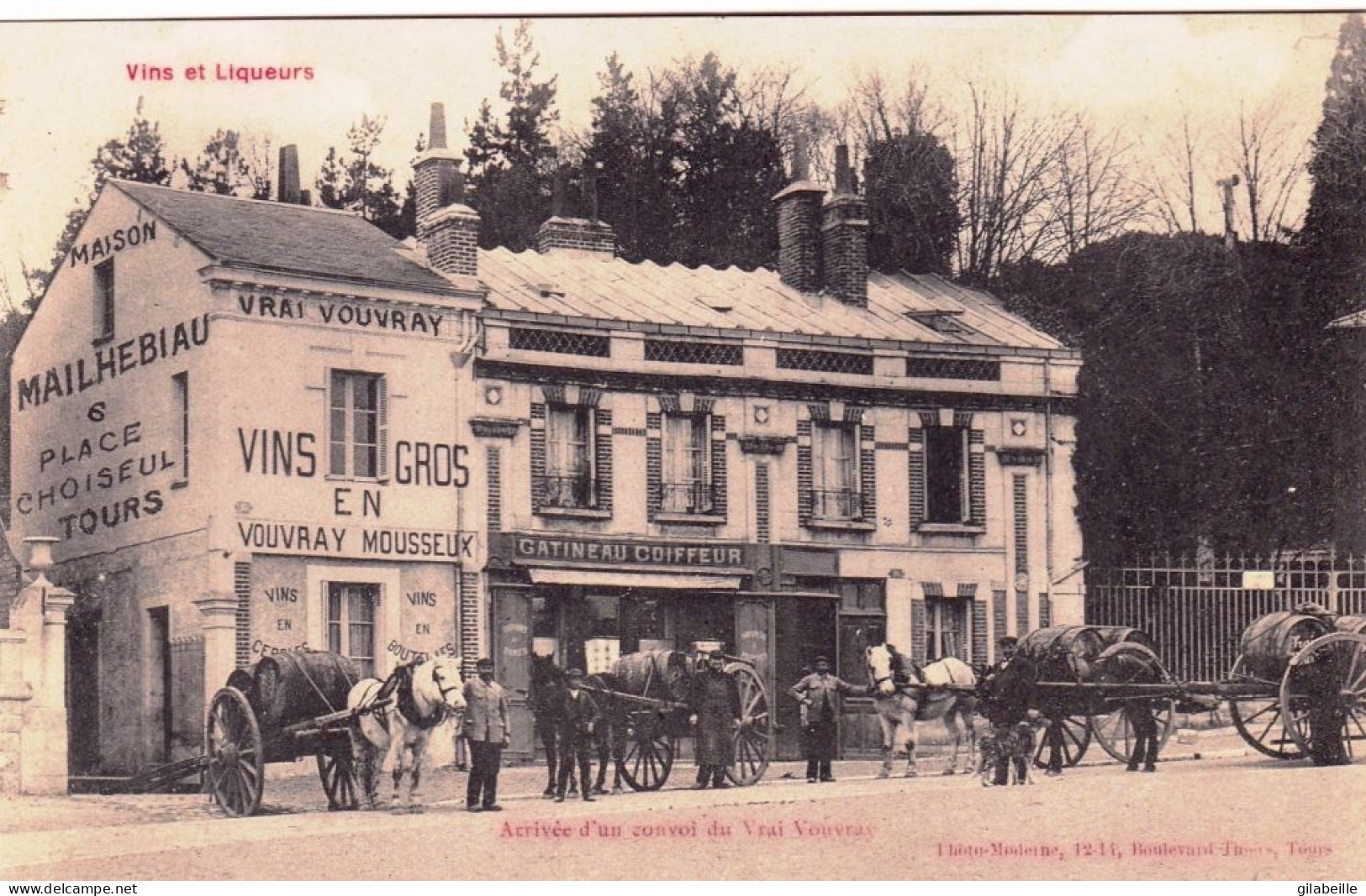 37 - VOUVRAY - Arrivée D Un Convoi Du Vrai Vouvray - Maison Mailhebiau ( Vins Et Liqueur ) - Coiffeur - RARE - Vouvray