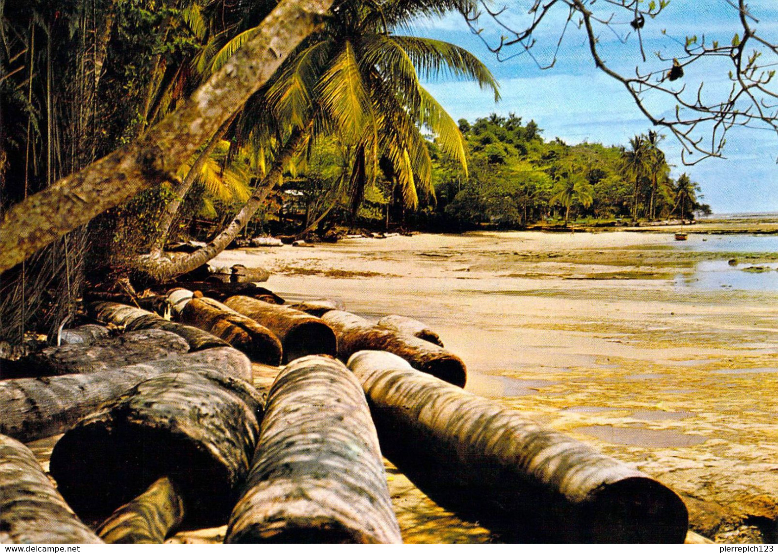 Gabon - Le Cap Estérias - Gabon