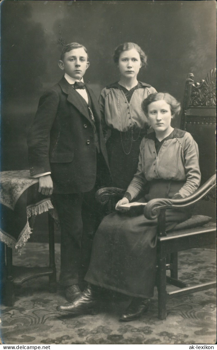 Menschen Soziales Leben & Familienfotos: Familien Atelier-Fotografie 1910 - Gruppen Von Kindern Und Familien