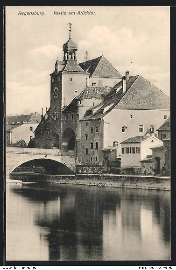 AK Regensburg, Kahnpartie Am Brückentor  - Regensburg