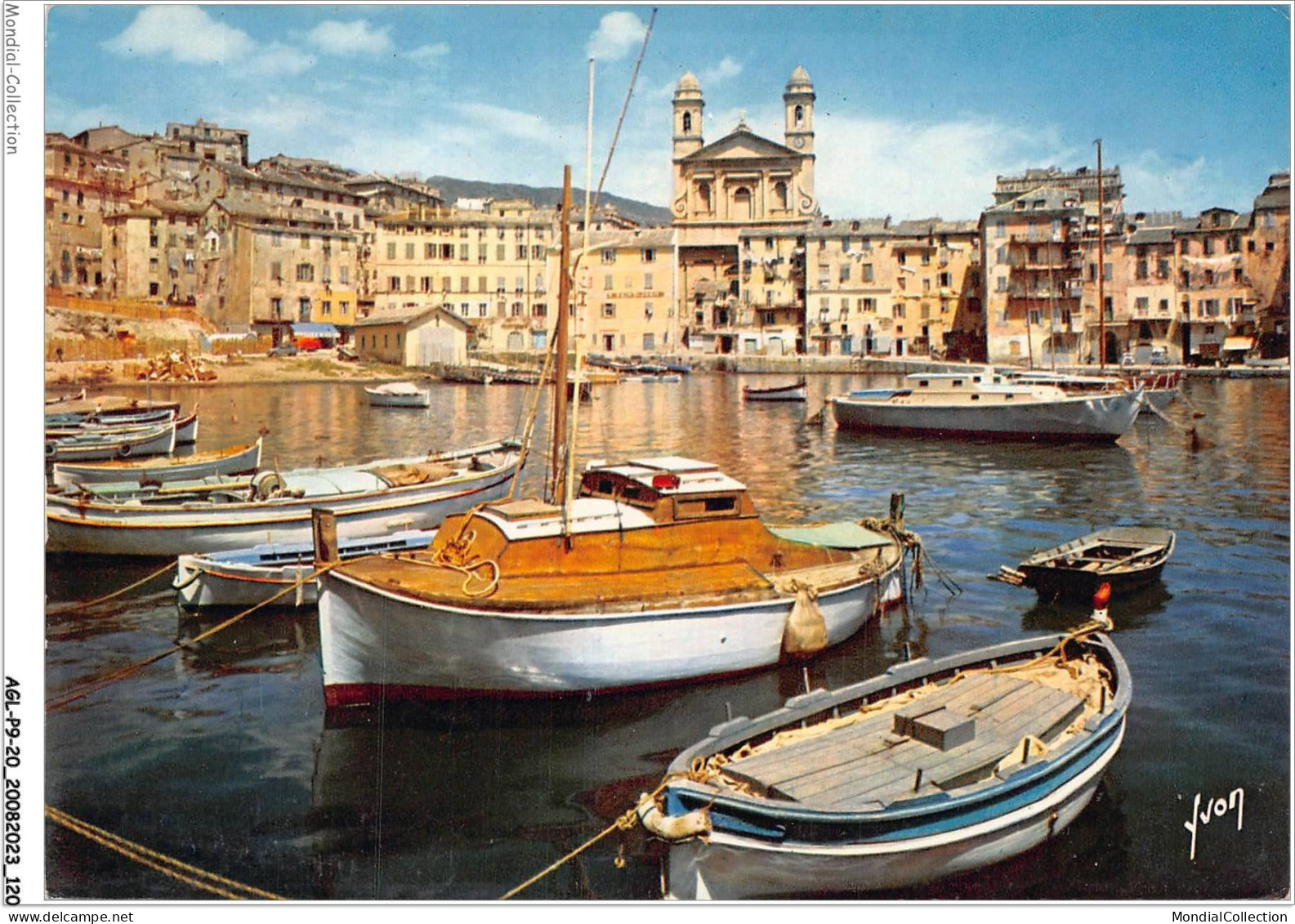 AGLP9-0678-20 - LA CORSE - OASIS DE BEAUTE - BASTIA - L'eglise Saint-Jean Au Milieu De Vieilles Maisons Et Le Port  - Bastia