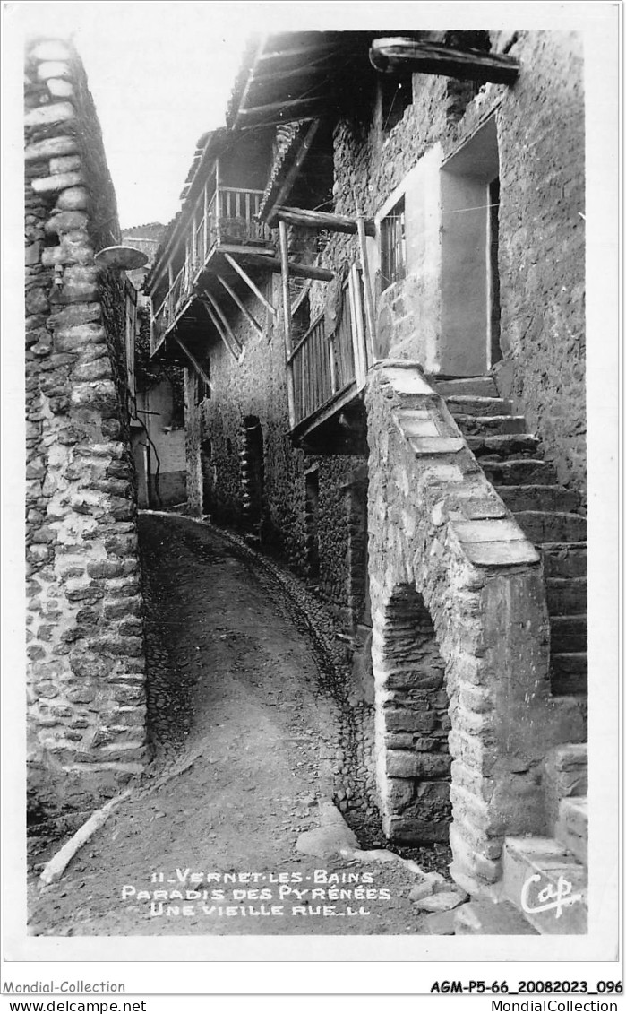 AGMP5-0401-66 - VERNET-LES-BAINS - Paradis Des Pyrénées - Une Vieille Rue  - Prades