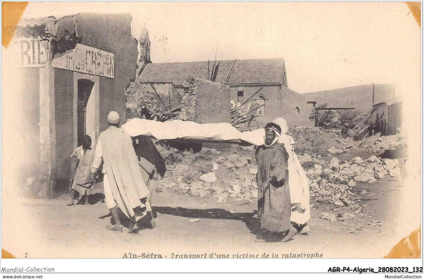 AGRP4-0312-ALGERIE - Ain-séfra - Transport D'une Victime De La Catatrophe - Scenes