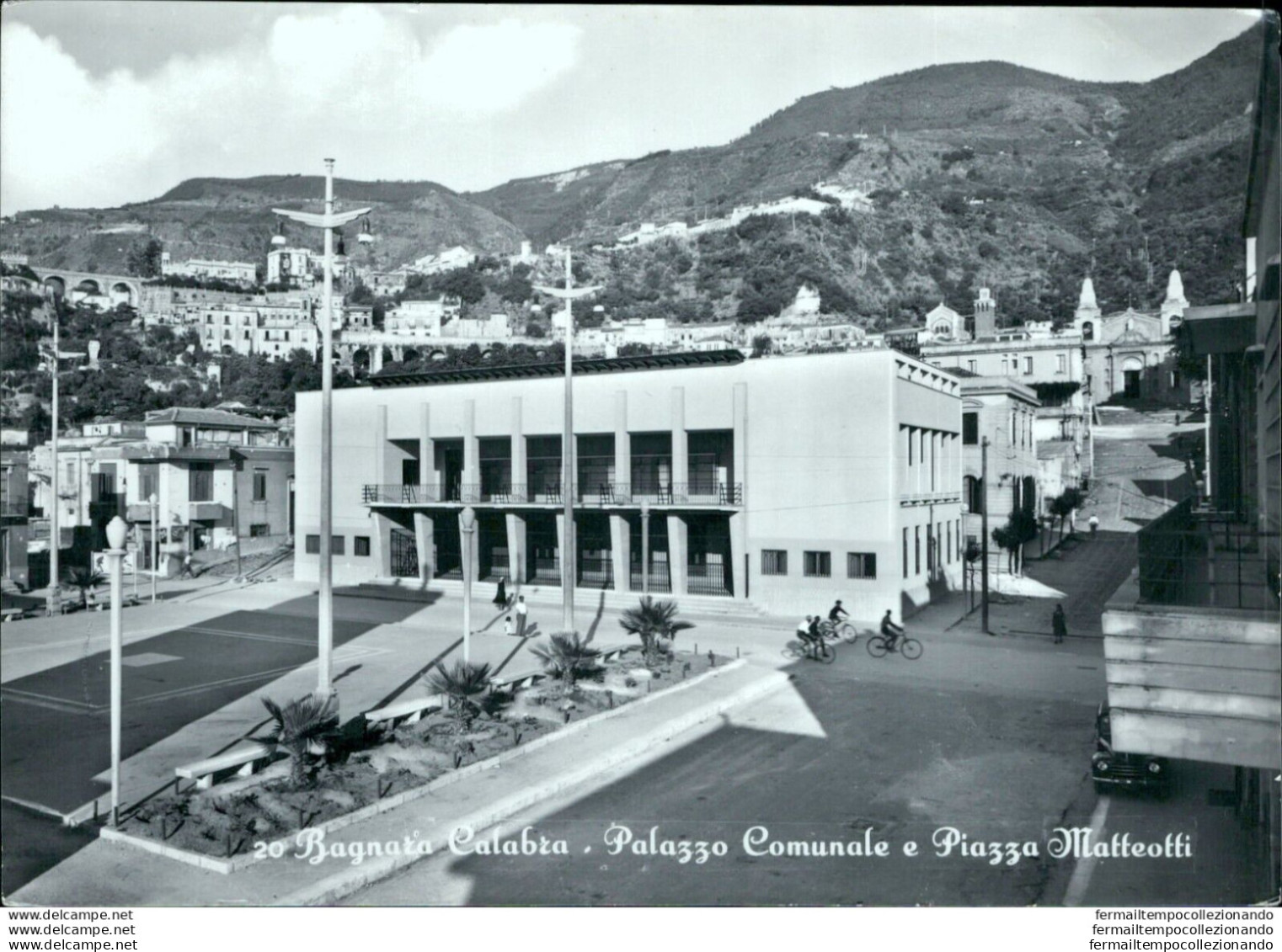 Ah652 Cartolina Bagnara Calabra Palazzo Comunale E Piazza Matteotti R.calabria - Reggio Calabria