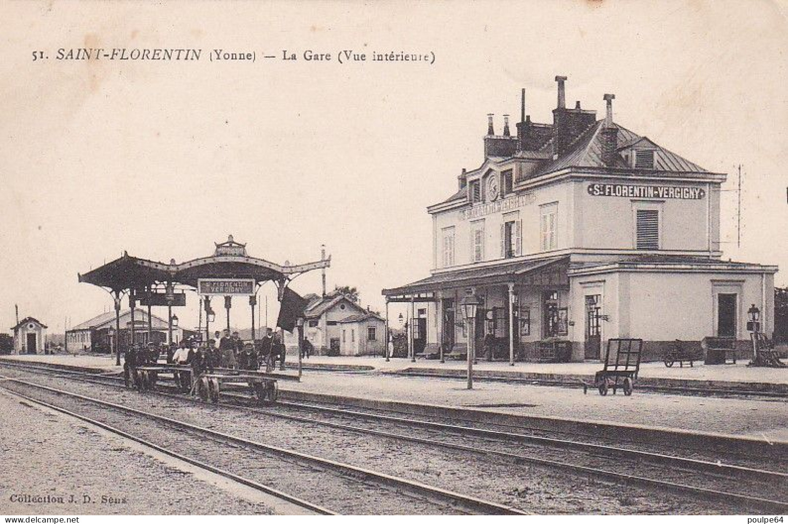 La Gare : Vue Intérieure - Saint Florentin