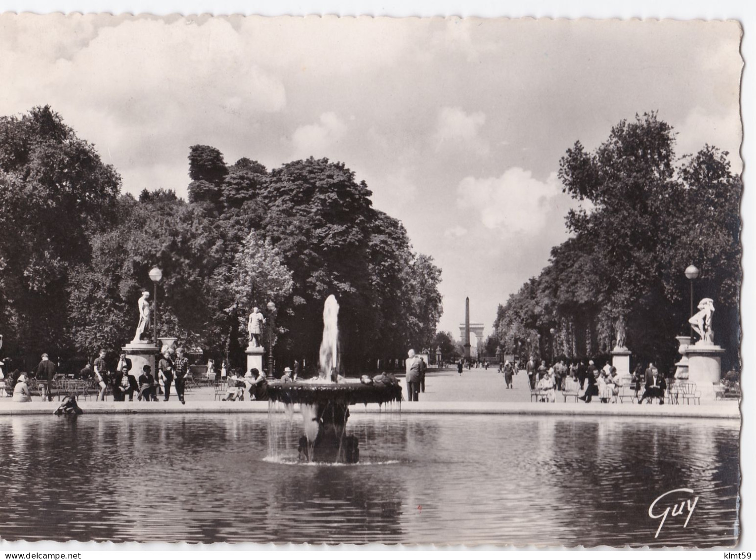 Le Bassin Rond Du Jardin Des Tuileries - Other Monuments