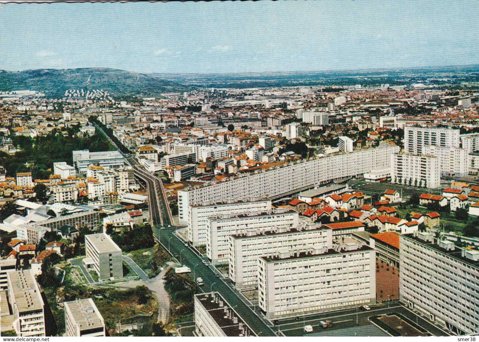 63 - Clermont Ferrand - Vue Aerienne La 'muraille De Chine' - Clermont Ferrand