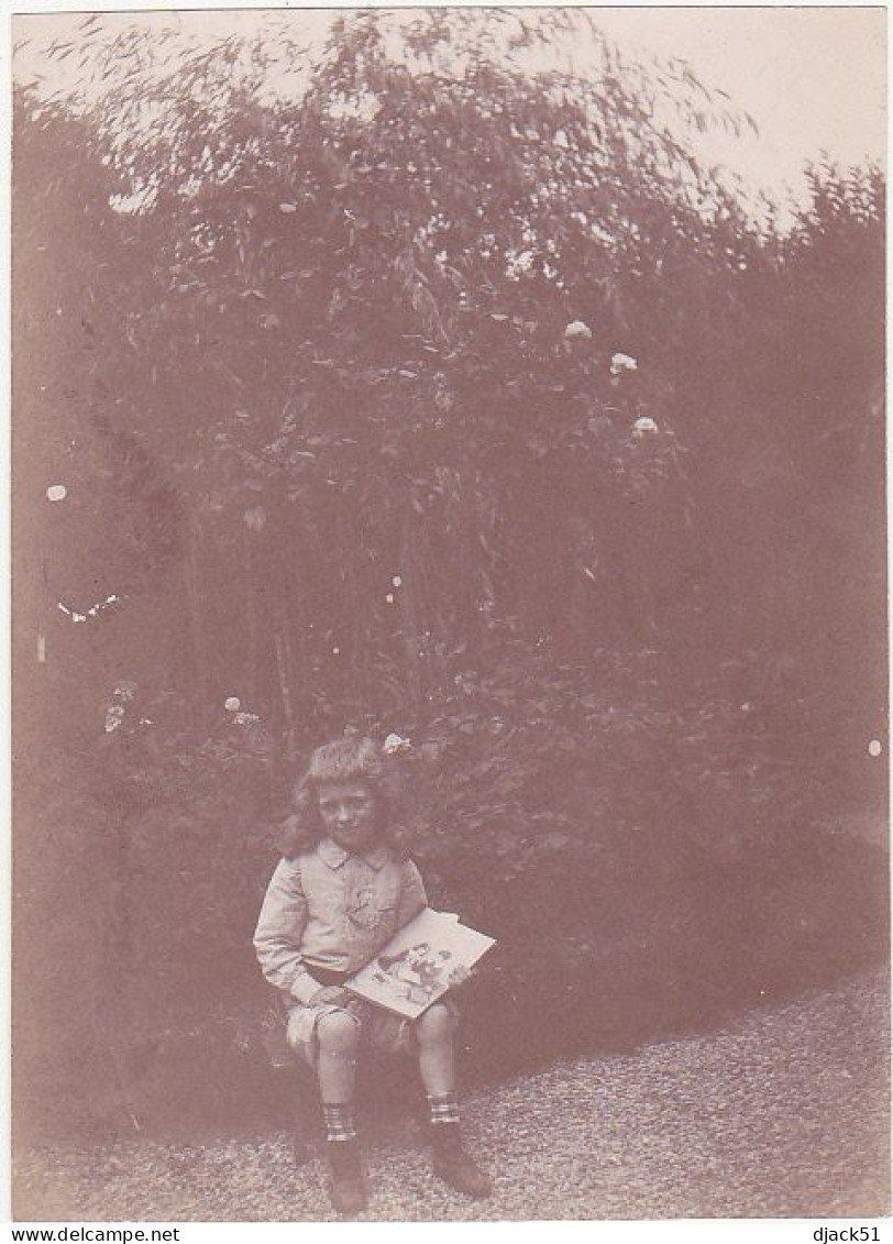 Lot De 4 Ancienne Photographie Amateur / Femme Et Peites Filles - Ancianas (antes De 1900)