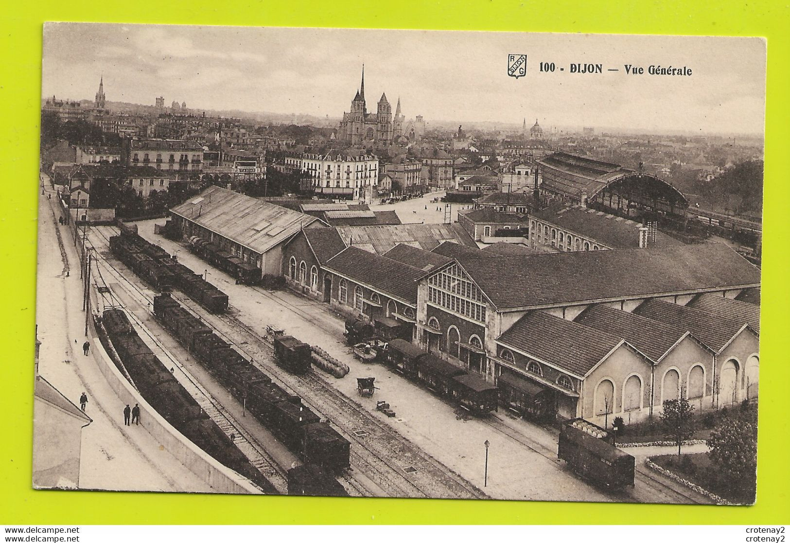 21 DIJON N°100 Vue Générale De La Gare Wagons De Marchandises Tombereau Avec Tonneaux Verrière PUB Champagne DEVAUX - Dijon