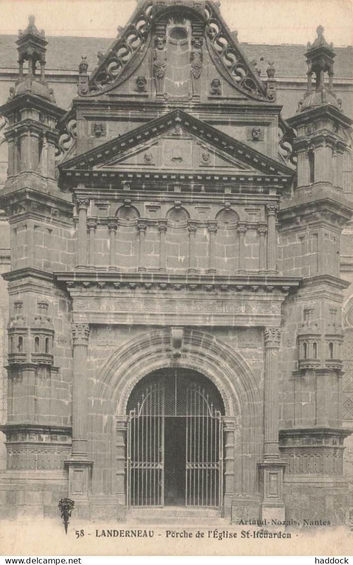 LANDERNEAU : PORCHE DE L'EGLISE ST HOUARDON - Landerneau