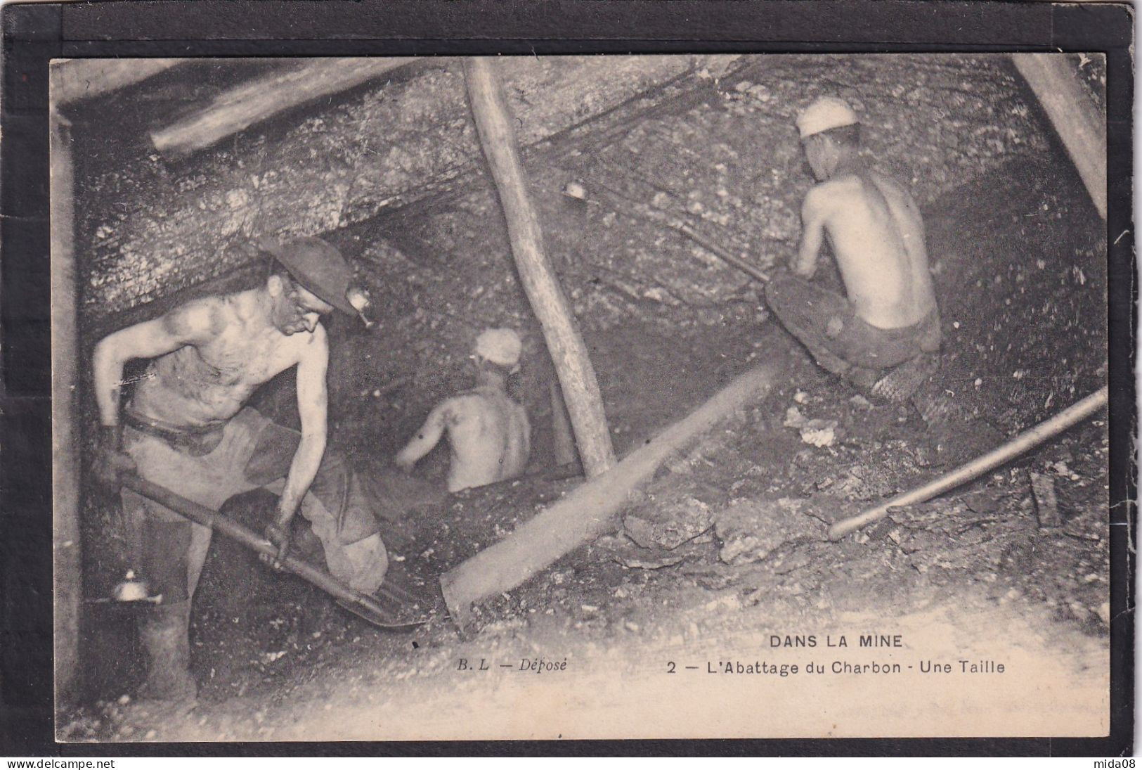 METIERS . Dans La MINE . L'Abattage Du Charbon . Une Taille . Animée - Mines