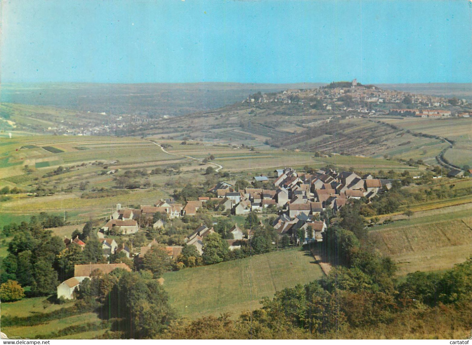 Vue Sur SANCERRE Et Le Vignoble .  - Sancerre