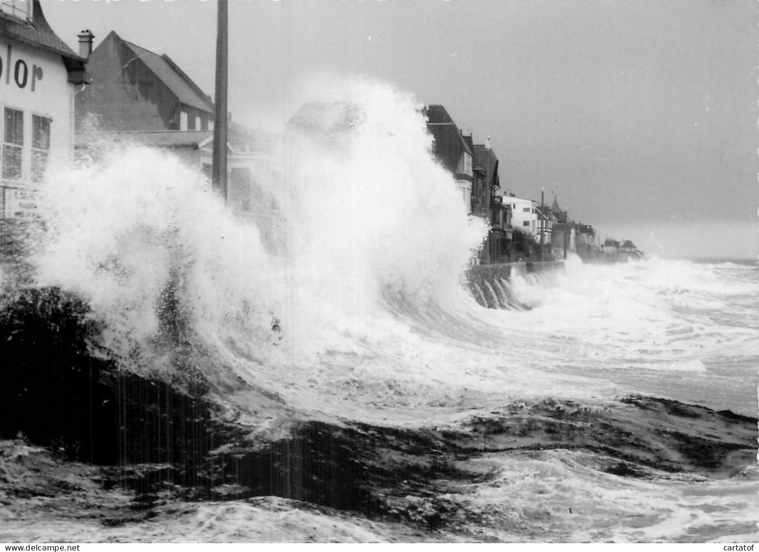 Photo PIK  Coutianville Plage . - Lieux