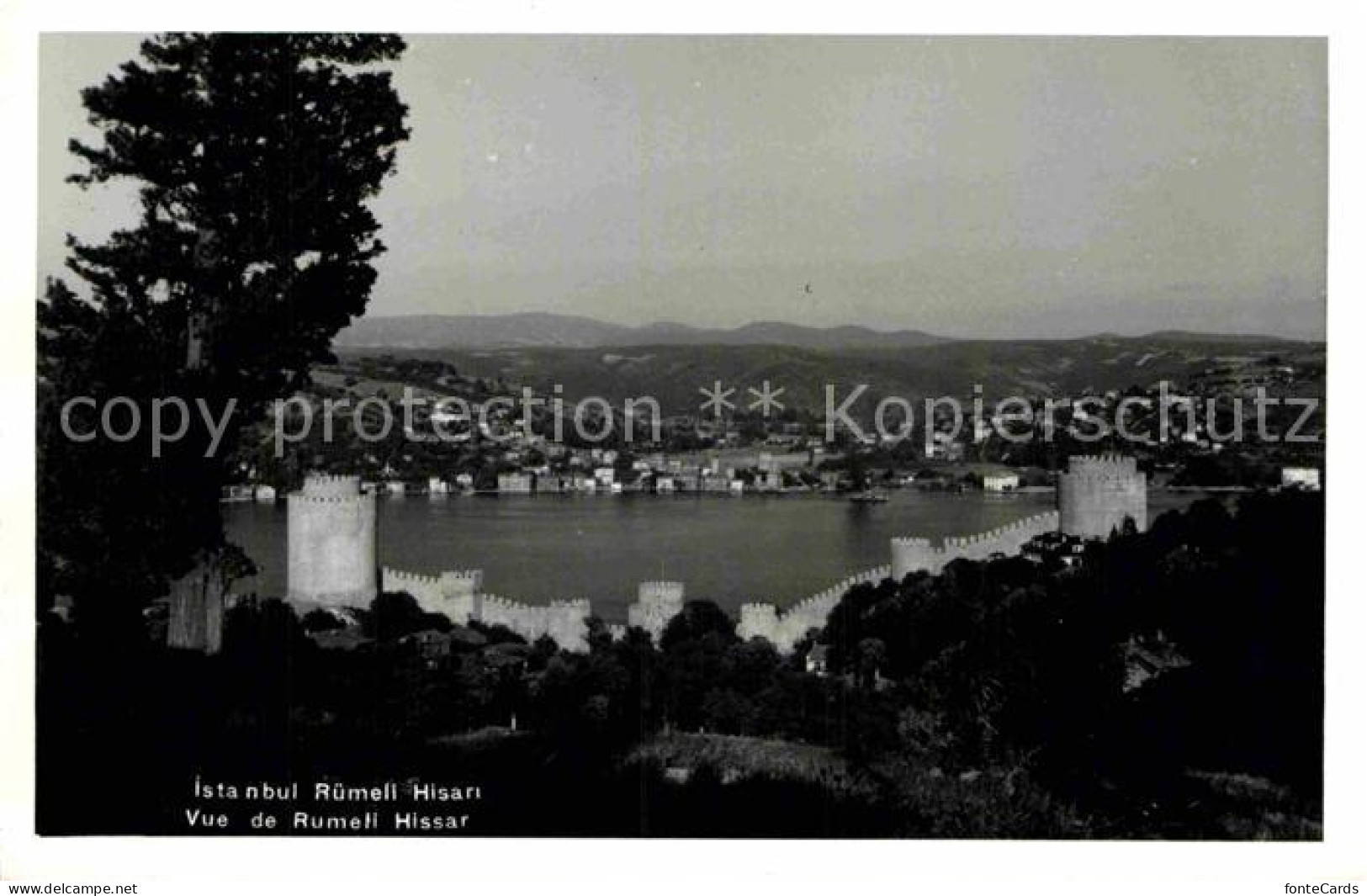 72805725 Istanbul Constantinopel Panorama Blick Von Festung Rumeli Hisari  - Turkey