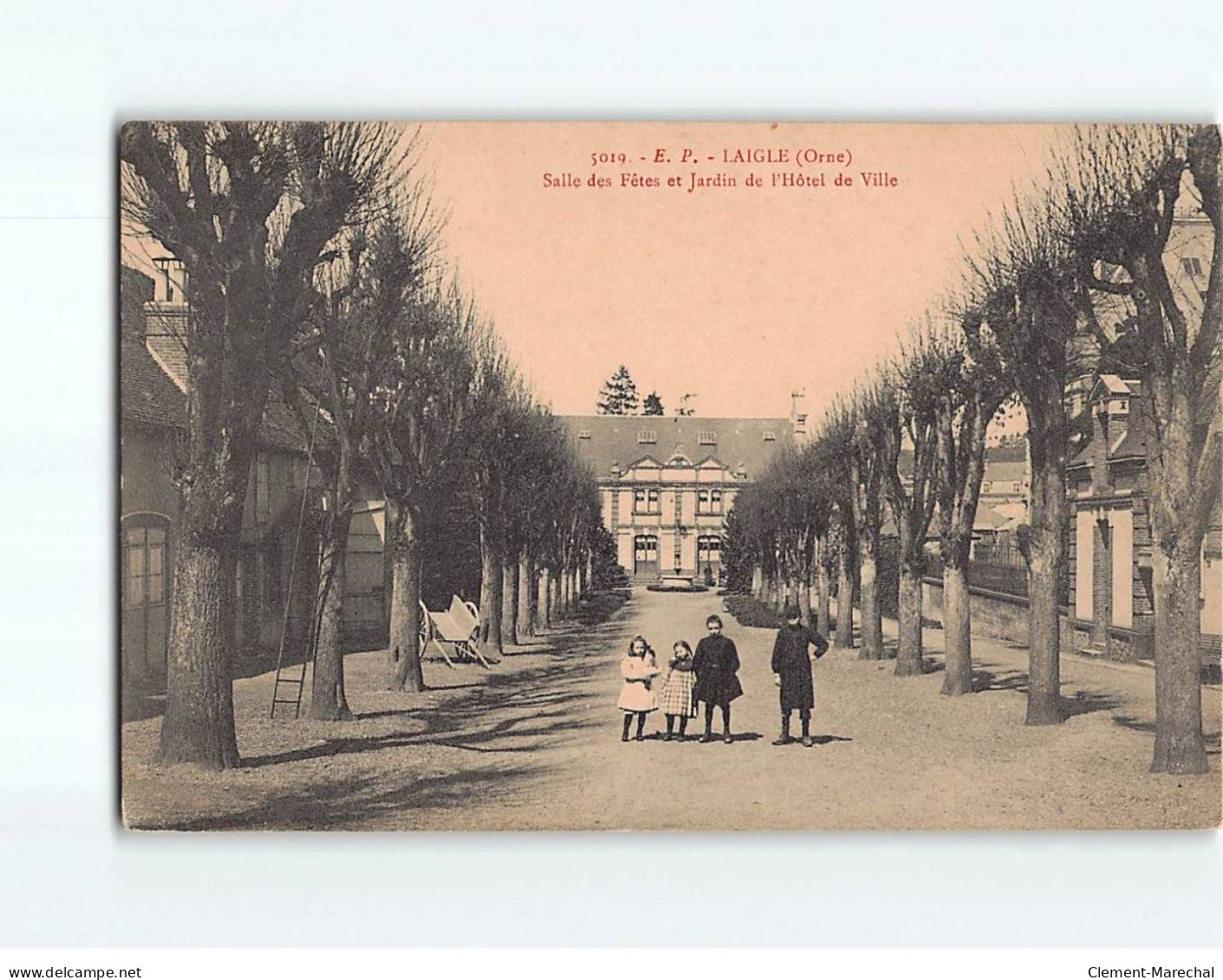 L'AIGLE : Salle Des Fêtes Et Jardin De L'Hôtel De Ville - état - L'Aigle