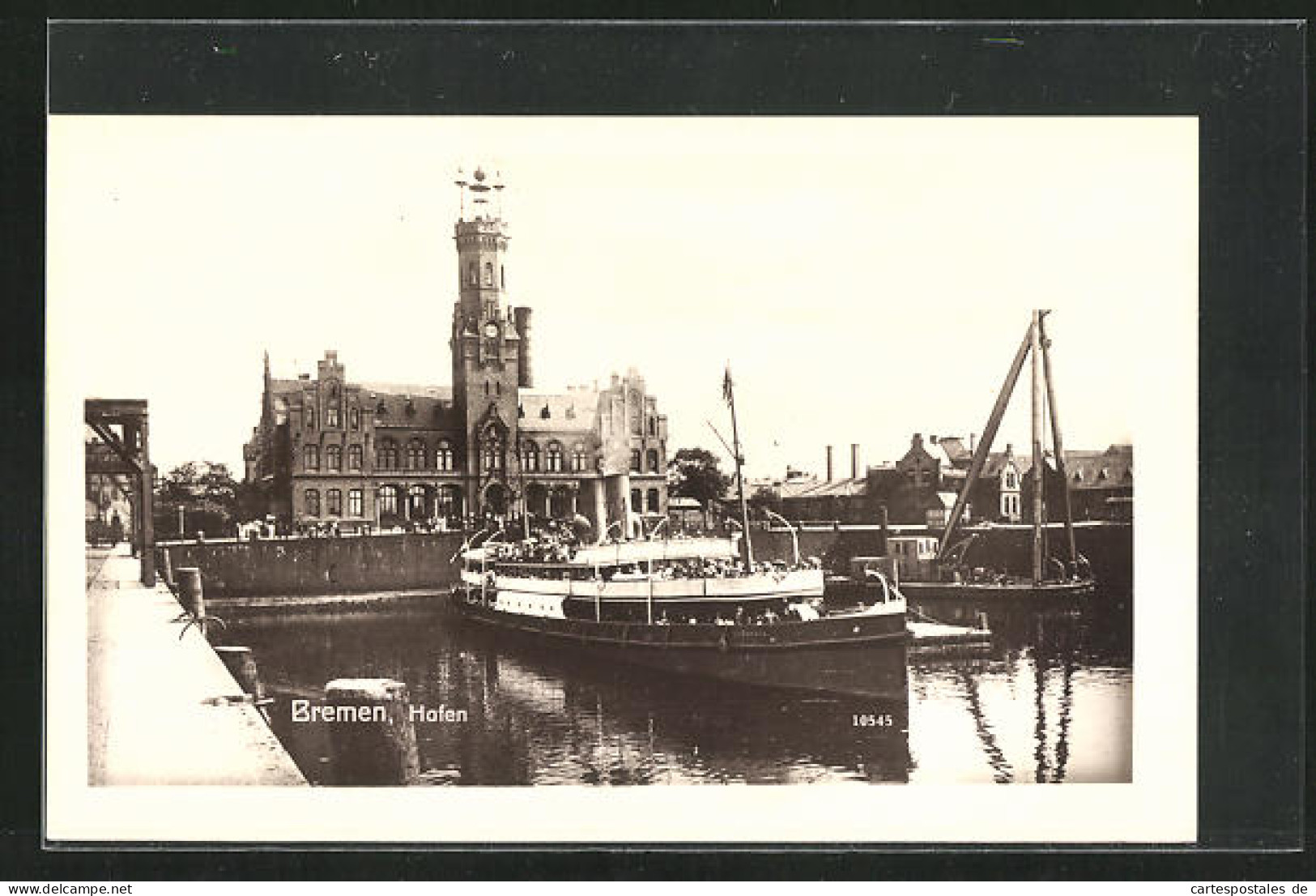 AK Bremen, Hafen Mit Schiffen  - Bremen