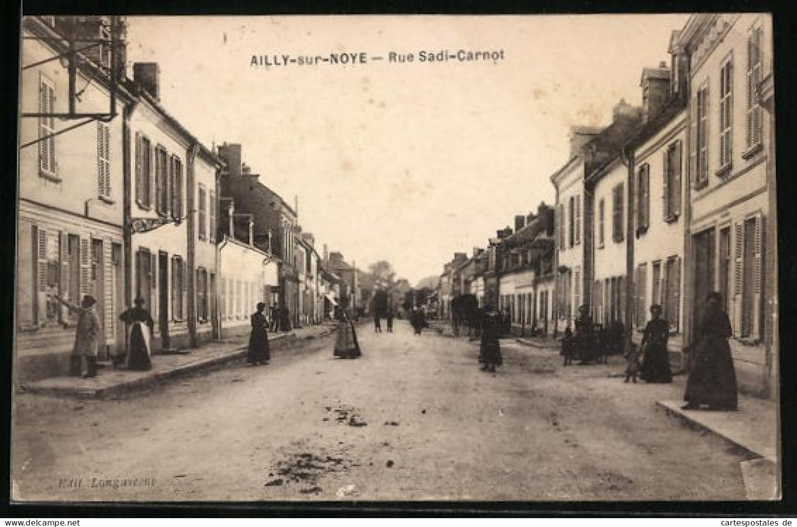 CPA Ailly-sur-Noye, Rue Sadi-Carnot, Vue De La Rue  - Ailly Sur Noye